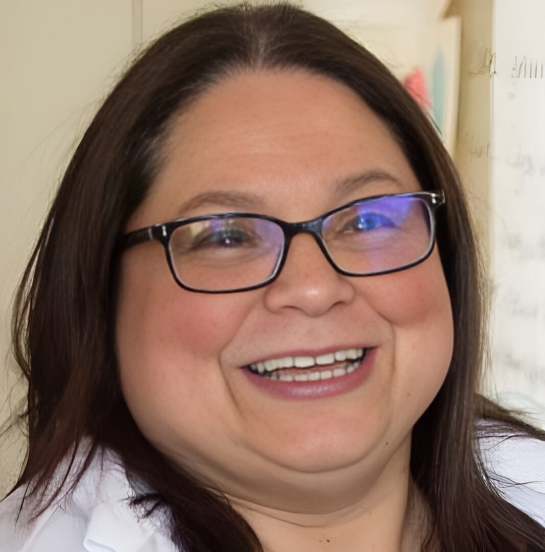 Helen Fernandez MD